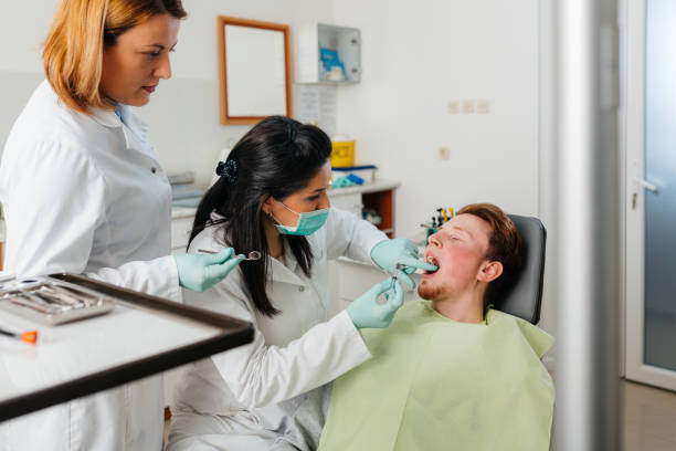 Best Emergency Broken Tooth Repair in St John, KS